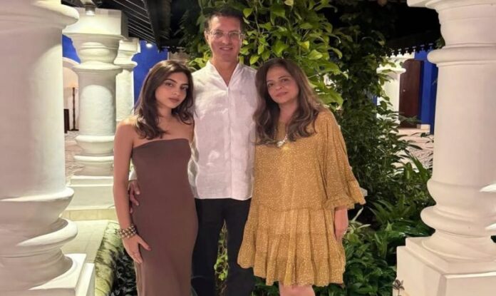 Priyanka-Gandhi-Robert-Vadra-in-laws.jpg