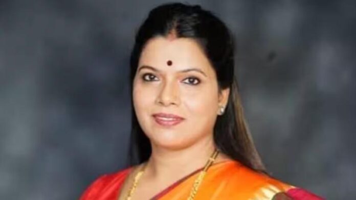BMC-Mayor-ritu-Tavde.jpg