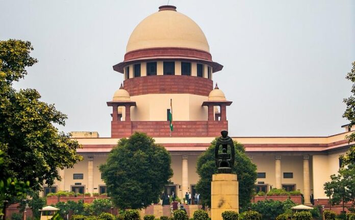 1200px-Supreme_Court_of_India_01.jpg